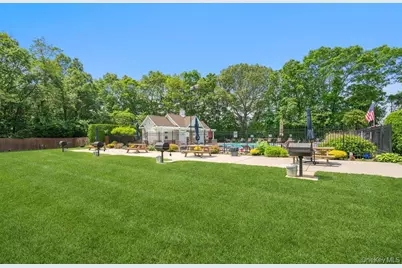 460 Old Town Road #27L, Port Jefferson Station, NY 11776 - Photo 23