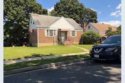 89 Chase Street, Hempstead, NY 11550 - Photo 3