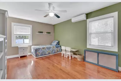 410 Clive Place, Oceanside, NY 11572 - Photo 17