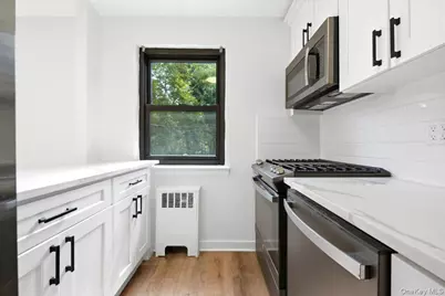 13 Terrace Circle #2B, Great Neck, NY 11021 - Photo 5