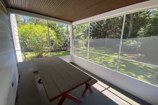 39 Munson Pl, East Rockaway, NY 11518 - Photo 3