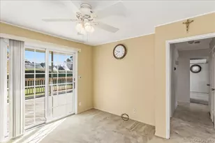 38 Croyden Ln, Hicksville, NY 11801 - Photo 17