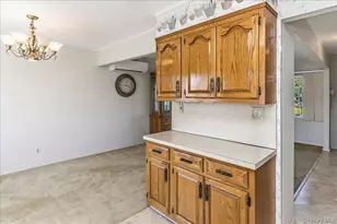 38 Croyden Ln, Hicksville, NY 11801 - Photo 11