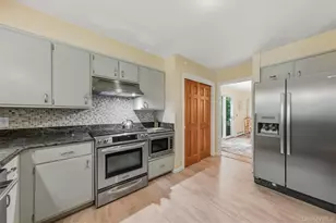2 Woodcrest Dr, Hopewell Junction, NY 12533 - Photo 13