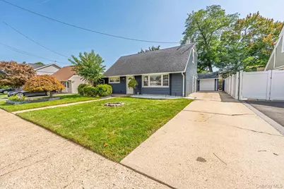 27 Park Lane, Bethpage, NY 11714 - Photo 3