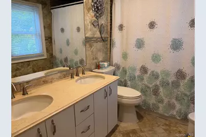 304 Dare Road, Selden, NY 11784 - Photo 5