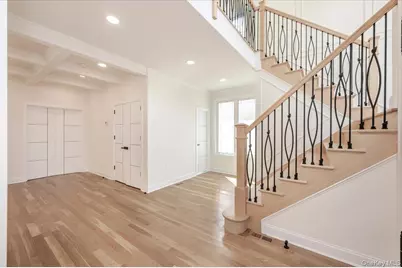 26 Countisbury Avenue, Valley Stream, NY 11580 - Photo 3