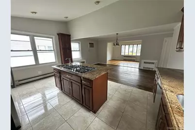 64 E Fenimore Street, Valley Stream, NY 11580 - Photo 9