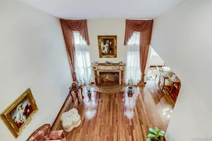 60 Chestnut Ln, Woodbury, NY 11797 - Photo 31