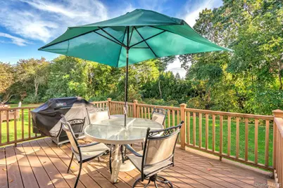60 Chestnut Lane, Woodbury, NY 11797 - Photo 9