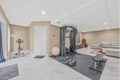 3 Dionne Court, Northport, NY 11768 - Photo 35