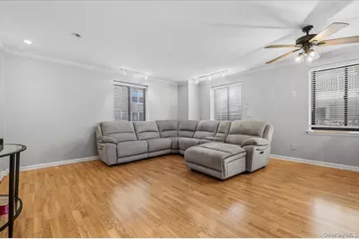 425 Shore Road #2D, Long Beach, NY 11561 - Photo 3