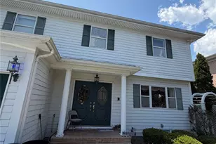 6 Melton Dr W, Rockville Centre, NY 11570 - Photo 35