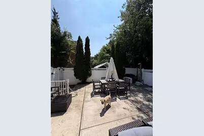 6 Melton Drive W, Rockville Centre, NY 11570 - Photo 41