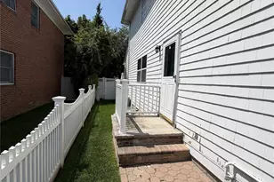 6 Melton Dr W, Rockville Centre, NY 11570 - Photo 37