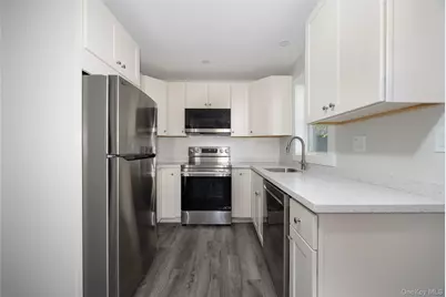 5 Douglas Street #A, Poughkeepsie, NY 12603 - Photo 3