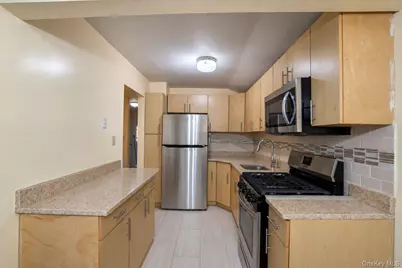 16504 Sayres Avenue #2R, Jamaica, NY 11433 - Photo 9
