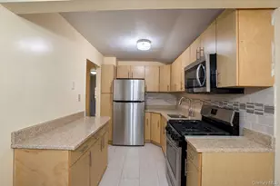 165-04 Sayres Ave, Jamaica, NY 11433 - Photo 9