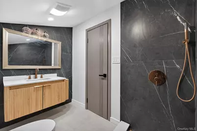 52 28th Avenue, Brooklyn, NY 11214 - Photo 5