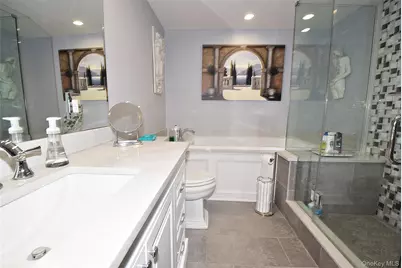 111 Cherry Valley Avenue #M6, Garden City, NY 11530 - Photo 19