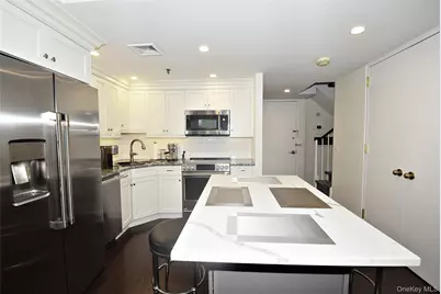 111 Cherry Valley Avenue #M6, Garden City, NY 11530 - Photo 11