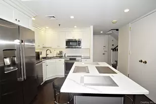 111 Cherry Valley Ave, Garden City, NY 11530 - Photo 11