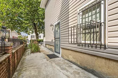 1107 137th Street, College Point, NY 11356 - Photo 17