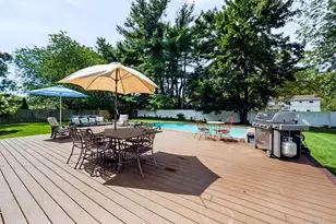 281 Town Line Rd, East Northport, NY 11731 - Photo 35