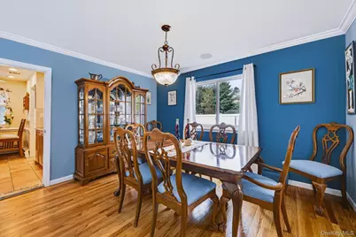 281 Town Line Road, East Northport, NY 11731 - Photo 15