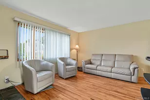 15 Scholl Dr, Farmingdale, NY 11735 - Photo 5