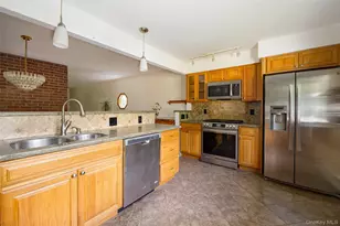 226 Charwill Dr, Clinton Corners, NY 12514 - Photo 5