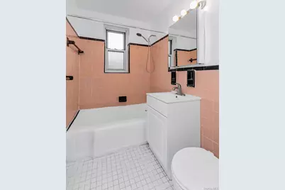 67-07 Yellowstone Boulevard #5F, Forest Hills, NY 11375 - Photo 1