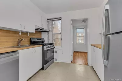 67-07 Yellowstone Boulevard #5F, Forest Hills, NY 11375 - Photo 3