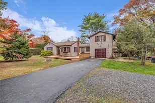 17 Hawkins Ln, Brookhaven, NY 11719 - Photo 3