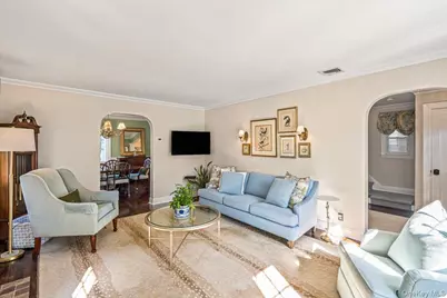 5 Ash Street, Floral Park, NY 11001 - Photo 5