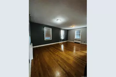 21 Northview Terrace, Yonkers, NY 10703 - Photo 9