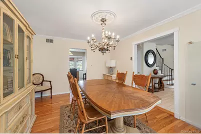 38 Waterford Drive, Wheatley Heights, NY 11798 - Photo 11