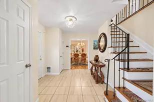 38 Waterford Dr, Wheatley Heights, NY 11798 - Photo 5