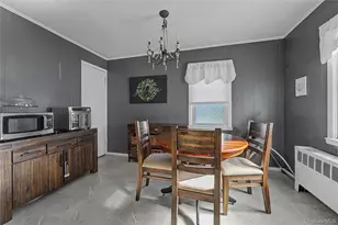 410 10th St, West Babylon, NY 11704 - Photo 9