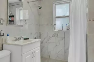 20-27 31st St, Astoria, NY 11105 - Photo 7