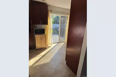 26 Circle Drive, Hempstead, NY 11550 - Photo 7