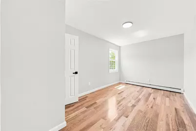 13714 Bedell Street, Springfield Gardens, NY 11413 - Photo 5