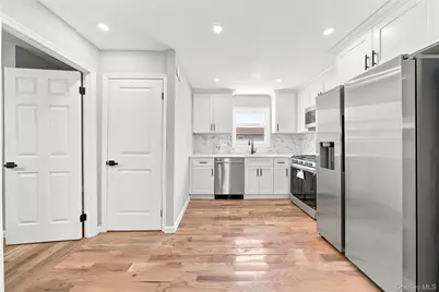 13714 Bedell Street, Springfield Gardens, NY 11413 - Photo 9