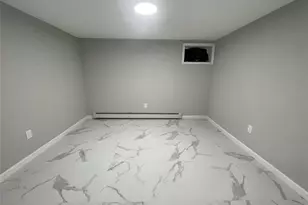137-14 Bedell St, Springfield Gardens, NY 11413 - Photo 21