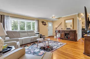 8 N Summit Dr, Massapequa, NY 11758 - Photo 3