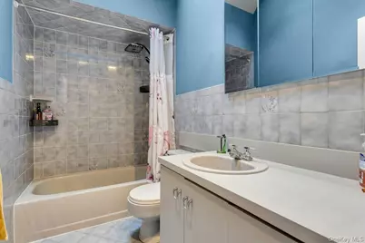 8 N Summit Drive, Massapequa, NY 11758 - Photo 17