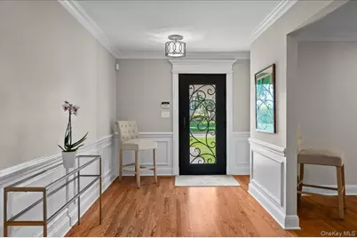 299 Stratton Road, New Rochelle, NY 10804 - Photo 3