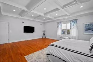 299 Stratton Rd, New Rochelle, NY 10804 - Photo 25