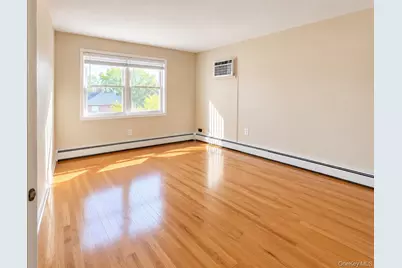 185 Bennett Avenue #Unit 1, Yonkers, NY 10701 - Photo 13