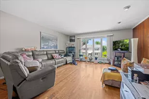 76 Stevens Ave, Yonkers, NY 10704 - Photo 5